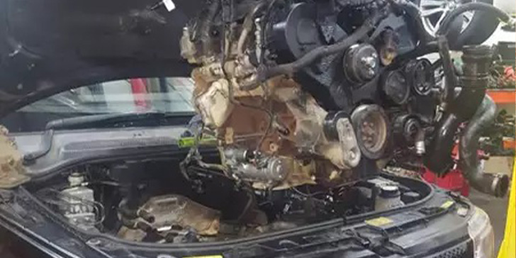 Range Rover Vogue MK 3, A Benchmark for 4x4 Vehicles with Exceptional Engines