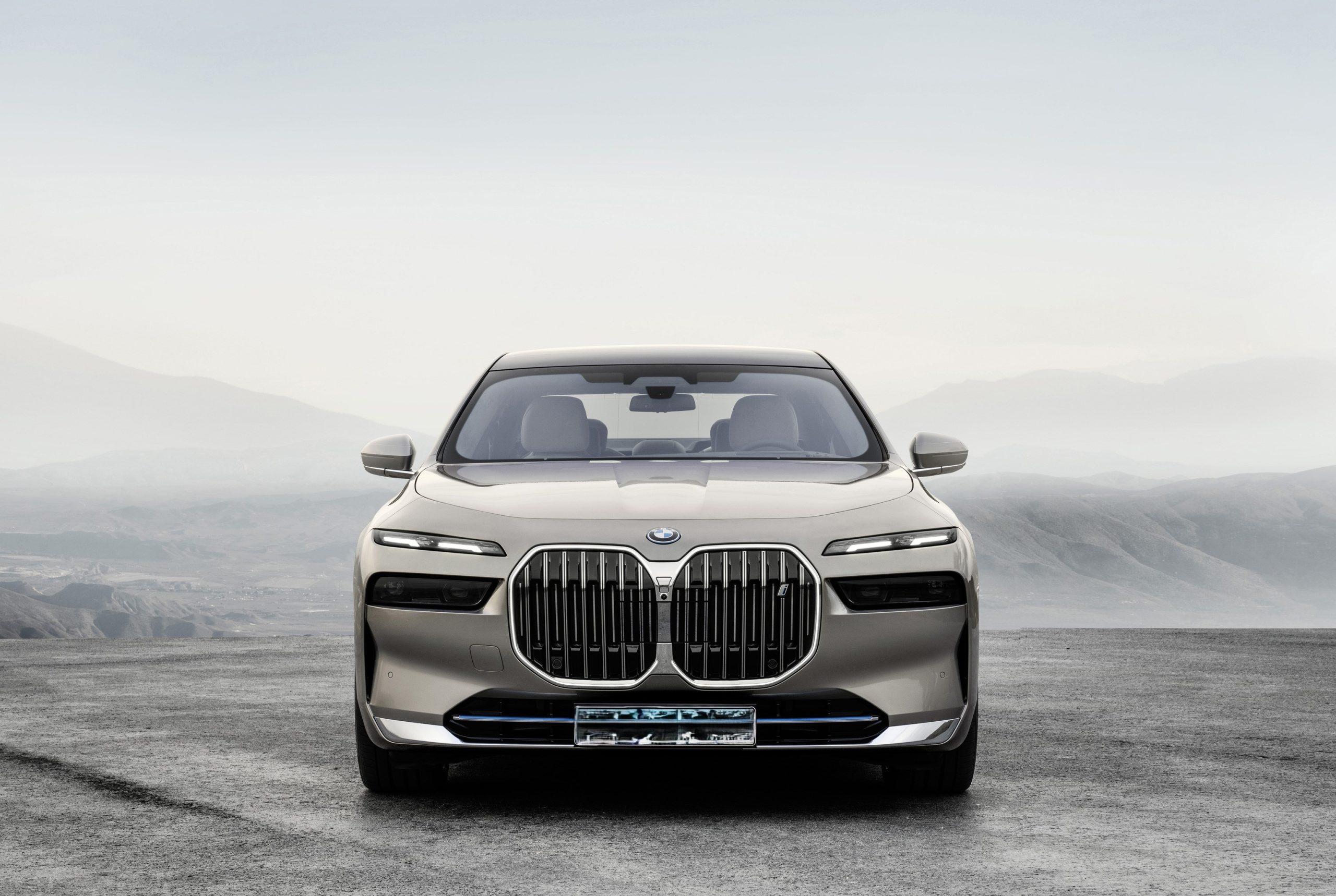 Driving Smarter: The Innovative Tech of the BMW 7 Series