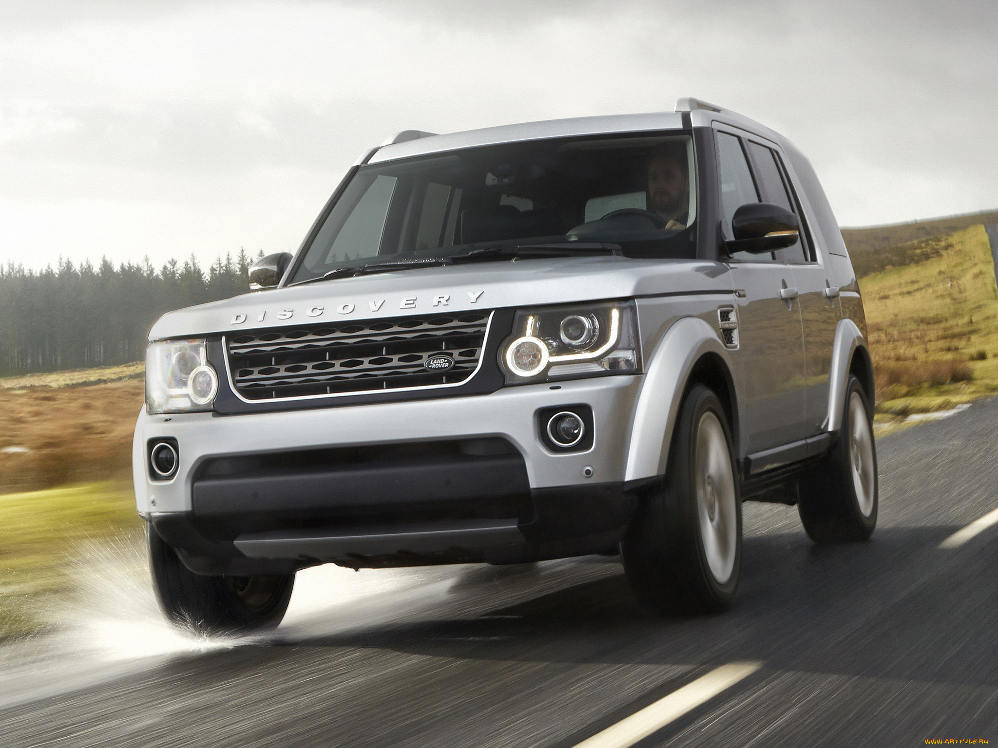 Land Rover Discovery 4: Designed to Thrill, Build to Last