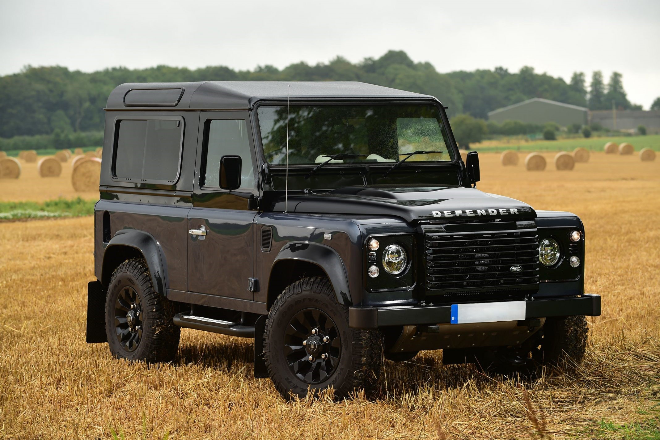 Land Rover Defender 2024: What’s New This Year?